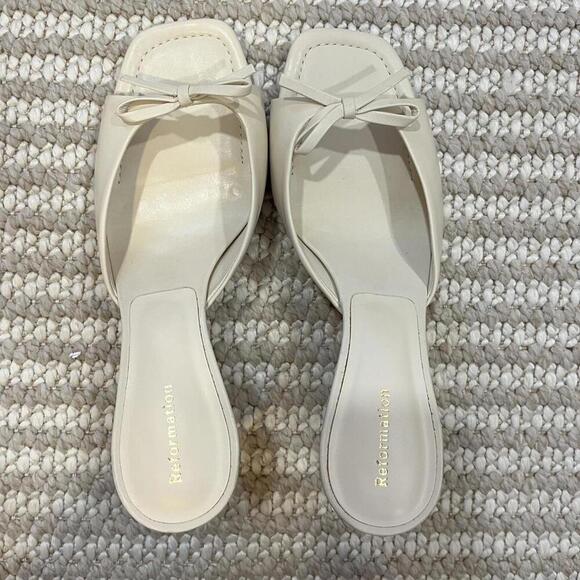 REFORMATION Clementine Heeled Mule Sandal - Picture 4 of 7